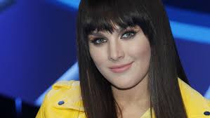 Ale niektóre polskie gwiazdy stawiają na nieco bardziej. Ewa Farna Pokazala Syna Na Instagramie Zabrala Go Na Koncert