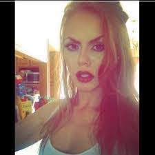 Kimberly Deel's Instagram, Twitter & Facebook