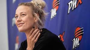 Sophie Cunningham isn't just heating up the WNBA court—she's breaking the  internet too. The star forward left fans speechless after posting sizzling  photos of herself in a tiny black bikini and cowboy