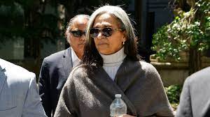 Prozess gegen Diddy: Mutter von Kronzeugin präsentiert Schock-Fotos | Kölner Stadt-Anzeiger