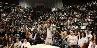 Résultat de recherche d'images pour "a voix haute"