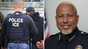 Dallas fija postura sobre inmigración: Daniel Comeaux, jefe de policía,  cooperará con agencias federales