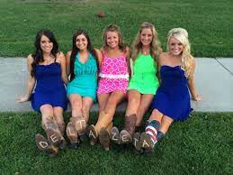 How many sorority girls does it take to change a light bulb? Eiu Delta Zetas Delta Zeta Sorority Delta Zeta Sorority Girl