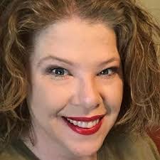 Tracey Schneider's Instagram, Twitter & Facebook