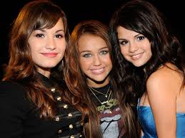 Selena gomez,demi lovato e miley cyrus by ju240101. Miley Cyrus Just Addressed The Rumor She Feuded With Demi And Selena During Their Disney Years Glamour