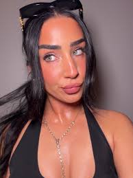 🌸 AMAZON GIFT CARD GIVEAWAY 🌸 CLOSED! in honor of prime day i am giving  away two $500 gift cards to two lucky winners (one for each of you)!! you  guys know