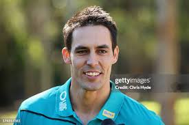 24 Photos & High Res Pictures