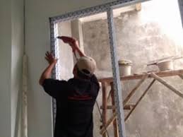 Jasa pasang pintu kaca, partisi aluminium, kusen aluminium, baja ringan, plafon aluminium. Tukang Buat Kusen Alumunium Dan Pintu Bekasi Raja Kusen