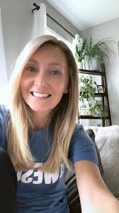 Inherited this a year ago , it's never changed since I got it ! Is it  definitely a house plant or can it go outside? Uk north east …