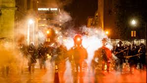 Bbb rating and accreditation information may be delayed up to a week. Breonna Taylor Protest Crews Clean Up Downtown Louisville