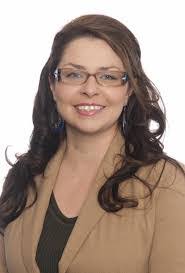 Leah Pelletier's Instagram, Twitter & Facebook