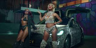 Saweetie (diamonté harper) текст песни best friend (feat doja cat): Saweetie And Doja Cat Best Friend Music Video Twitter Reactions