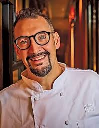 Michael Vignola's Instagram, Twitter & Facebook