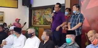 Refly harun menjadi saksi ahli dalam sidang lanjutan habib rizieq shihab dkk terkait kasus swab test rs ummi di pengadilan negeri jakarta timur. Ikut Deklarasi Kami Refly Harun Negara Abai Melaksanakan Tugasnya Fajar