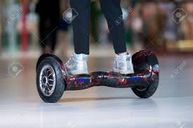 Check spelling or type a new query. Madchenfusse Auf Dem Schwebebrett Selbstausgleich Roller Oder Mini Segway Lizenzfreie Fotos Bilder Und Stock Fotografie Image 87210145