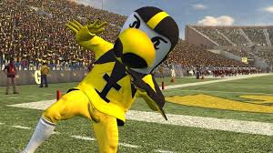 Score a receiving, rushing, and passing touchdown with one player. Ncaa Football 09 Neoseeker