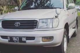 Harga yang tertera belum masuk promo diskon atau cashback. Dijual Mobil Toyota Land Cruiser V8 D 4d 4 5 2001 Aussie Bandung 187082