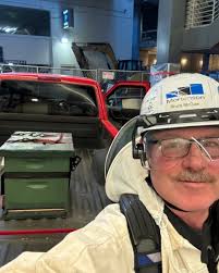 Talk about buzz-worthy: Earlier this month at our Four106 project in  Bellevue, Washington a swarm of bees decided to make the Level 4 exterior  their new home. With a commitment to safety