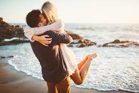 30 Romantic Beach Engagement Photo Shoot Ideas Beach Engagement Ideas Photo Romanti Engagement Photoshoot Engagement Photo Poses Beach Engagement Photos