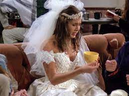 Pictures Of Jennifer Aniston Wedding Dress Awesome Rachel Green S Best Outfits On Friends Jennifer Aniston Wedding Dress Green Wedding Dresses Wedding Dresses
