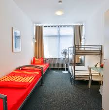 Betten in karlsruhe auf quoka.de. Unterkunft Mehrbettzimmer In Karlsruher Hostel Bett Im 4er Zimmer In Karlsruhe Gloveler