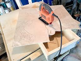 What's the best way to build a horse sleigh? How To Make A Hanging Santa Sleigh And Reindeer For 20 Outdoor Holiday Decor