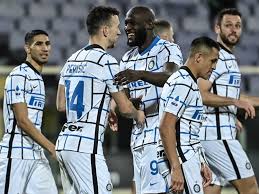 Sono forti le voci di mercato che riportano di un possibile passaggio di ivan perišić al psg, insieme a lui leonardo resta vigile anche su potrebbe proseguire a parigi la carriera calcistica di ivan perišić. Serie A Nicolo Barella Ivan Perisic Score To Put Inter Milan Top Samachar Central