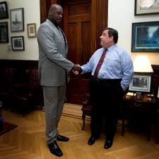 Share photos and videos, send messages and get updates. Photo Yao Ming Makes Shaq Look Small