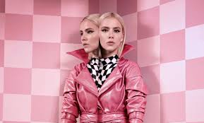 She was born in tromso, norway on july 23, 1990. Contact Dagny Official Website