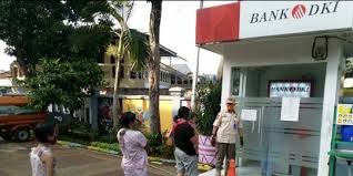 0813 8417 2995 tlp : Per Maret 2021 Penyaluran Kredit Bank Dki Naik 3 96 Persen Jadi Rp33 66 Triliun Merdeka Com