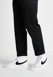 Find great deals on ebay for nike blazer mid 77 vintage. Nike Sportswear Blazer Mid 77 High Top Trainers White Black White Zalando Co Uk