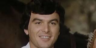 Října 1950 konice) je český herec, moderátor, dabér a divadelní režisér. Monika Travnickova Facebook