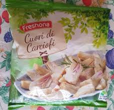 Metti i cuori di carciofi ancora surgelati in acqua bollente e aggiungi, come faresti con i carciofi freschi, il succo di mezzo limone. Opinioncity