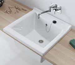 Le mot buanderie désigne un local, un abri, un bâtiment plus ou moins vaste réservé à la lessive, autrefois dénommée buée, aux lavages domestiques, artisanaux ou industriels. Bac A Laver Blink Indusa