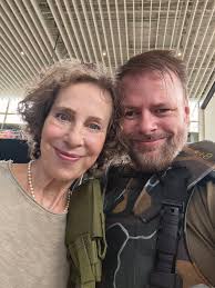 Does anyone have a fan picture with Colette Hiller who played Ferro?