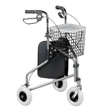 Der wendekreis und die bewegungsfreiheit sind gerade in kleinen wohnungen sehr eingeschränkt. Dreirad Rollator Homecraft Ein Wendiger Leichtgewicht Gehwagen Rollator Gehwagen Info