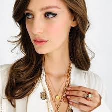 Anne Gruner's Instagram, Twitter & Facebook