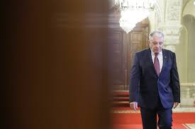 Former prime minister of romania. Mugur IsÄƒrescu OfiÅ£er Deplin Conspirat ReÅ£eaua Die De La Institutul De Economie MondialÄƒ
