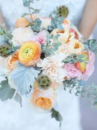 13 romantic ranunculus wedding bouquets. 16 Stunning Ranunculus Bouquets