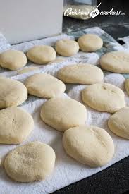 Batbout Recette Facile Expliquee Pas A Pas Cuisinons En Couleurs Recette Recette Facile Recette Batbout
