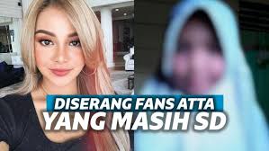 | zhou yanzhao adalah penerus grup shenghai. Bocah Sd Fans Militan Atta Halilintar Serang Aurel