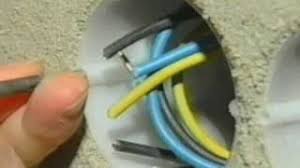 So ein bild kann auch als ein kleines geschenk sein. Anzeichnen Von Schalterdosen Mit Der Meisterschablone Bauer Elektrodosensysteme Gmbh