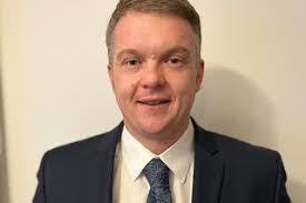 Pierce Redmond's Instagram, Twitter & Facebook