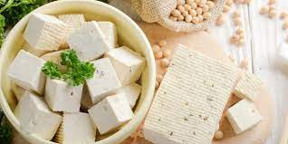 Bukan itu saja, kamu juga bisa membuat sendiri olahan makanan lain, misalnya es krim, puding, dodol, tahu, hingga kerupuk yang bisa disimpan lebih lama. 7 Cara Membuat Tahu Mulai Tahu Susu Egg Tofu Sampai Kembang Tahu Merdeka Com