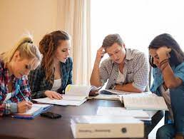 Check spelling or type a new query. Cuanto Peso Ganan Los Estudiantes Universitarios En Una Carrera