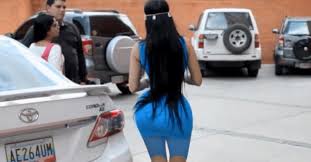 ◁ ممحونة سعودية تنتاك امام زوجها بمصر. Ø±Ø¬Ù ÙØ±Ø¨Ø· Ø®ØµØ±Ù 6 Ø³ÙÙØ§Øª ÙÙØ­ØµÙ Ø¹ÙÙ Ø¬Ø³Ù ÙÙÙ ÙØ¬ÙØ© Ø³ÙØ¯ØªÙ