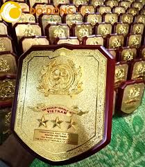 Lễ thành lập công an nhân dân vũ trang được tổ chức vào 19 giờ ngày 28 tháng 3 năm 1959, tại hà nội. Biá»ƒu TrÆ°ng Logo Cong An Qua Táº·ng Nganh Cong An Nd
