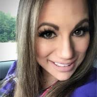 Angela Hanna's Instagram, Twitter & Facebook