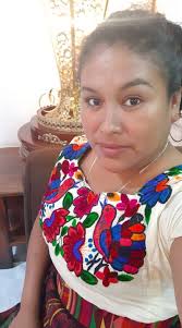 Chapina de corazón % is with Mia...