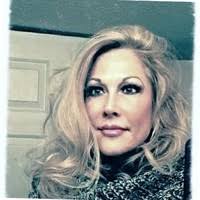 40+ "Anne Devries" profiles